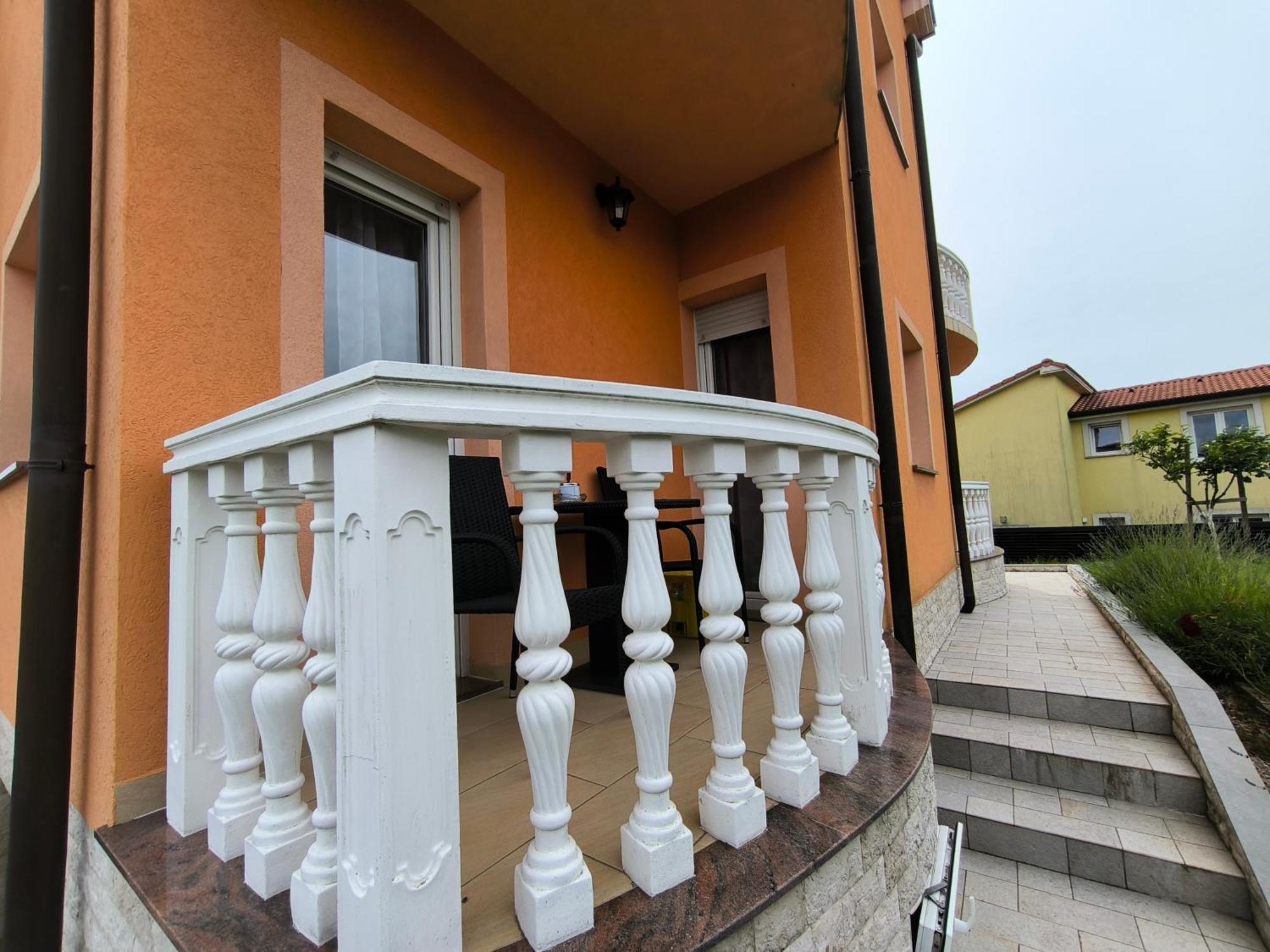 Kvarner Hill Apartment Viskovo Luaran gambar
